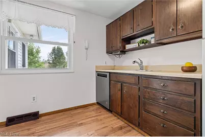248 Washington Drive, Northfield, OH 44067 - Photo 6