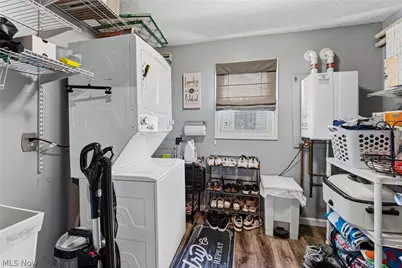 7391 Hidden Glen Drive, Amherst, OH 44001 - Photo 22