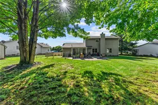 7391 Hidden Glen Dr, Amherst, OH 44001 - Photo 10