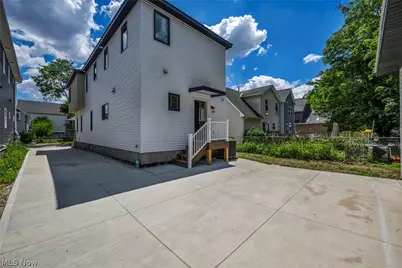 1872 W 57th Street, Loveland, OH 44102 - Photo 4