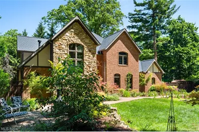 1920 Stockbridge Road, Akron, OH 44313 - Photo 2