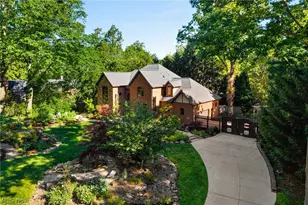 1920 Stockbridge Rd, Akron, OH 44313 - Photo 4