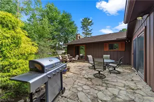 5911 Woodland Dr, North Ridgeville, OH 44039 - Photo 4