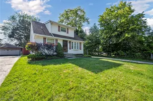 4630 W 190th St, Loveland, OH 44135 - Photo 2
