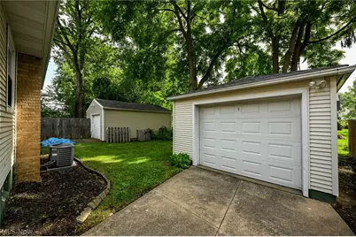 51 Devonshire Drive, Akron, OH 44312 - Photo 18