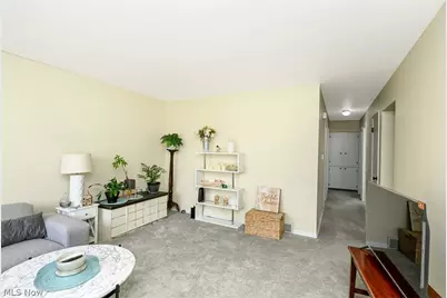 51 Devonshire Drive, Akron, OH 44312 - Photo 22
