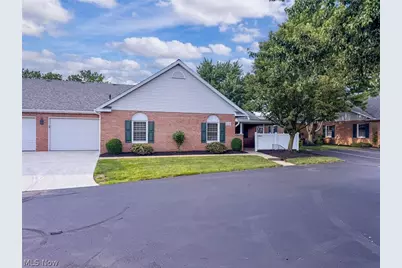 1543 Danube Drive NW, Uniontown, OH 44685 - Photo 2