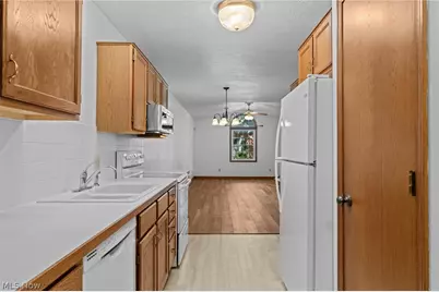 1543 Danube Drive NW, Uniontown, OH 44685 - Photo 18