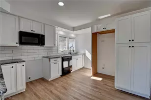 431 Cedar Ln, New Philadelphia, OH 44663 - Photo 14