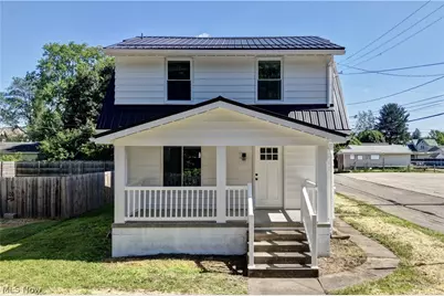 431 Cedar Lane, New Philadelphia, OH 44663 - Photo 1