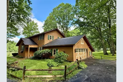 17956 Elliott Drive, Chagrin Falls, OH 44023 - Photo 2