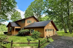 17956 Elliott Dr, Chagrin Falls, OH 44023 - Photo 2