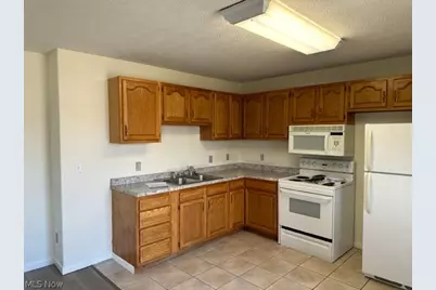 6125 Austin Lane Drive #B, Nashport, OH 43830 - Photo 2