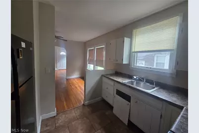 1872 Cordova Avenue, Youngstown, OH 44504 - Photo 8