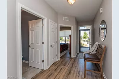 162 Kensington Way, Elyria, OH 44035 - Photo 2
