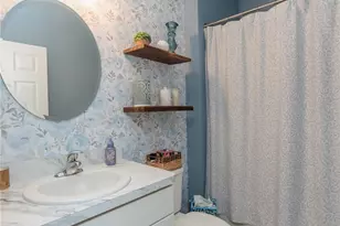 162 Kensington Wy, Elyria, OH 44035 - Photo 6