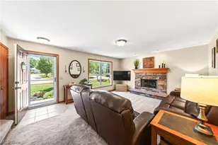 4021 Timber Run, Ravenna, OH 44266 - Photo 2