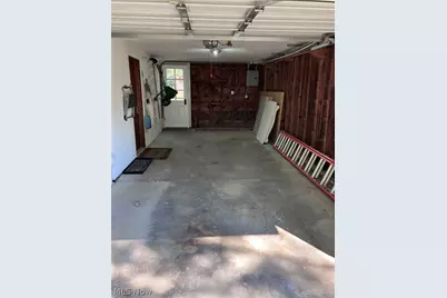 1403 Croyden Road, Lyndhurst, OH 44124 - Photo 38