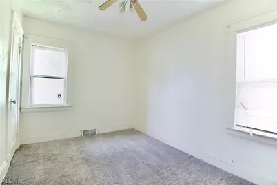 11825 Lenacrave Avenue, Loveland, OH 44105 - Photo 14