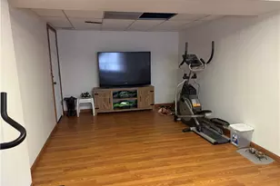 246 Depot St, Conneaut, OH 44030 - Photo 4