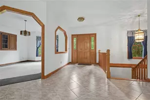 11440 Glenmora Dr, Chardon, OH 44024 - Photo 2