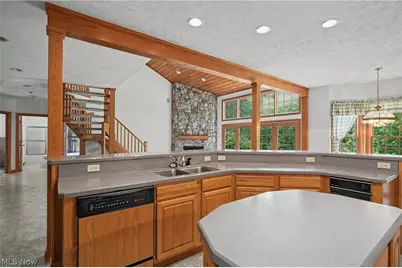 11440 Glenmora Drive, Chardon, OH 44024 - Photo 4