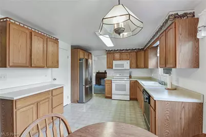 1656 Belfair Drive, Twinsburg, OH 44087 - Photo 2