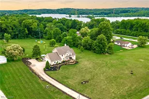 41 W Nimisila Rd, New Franklin, OH 44319 - Photo 4