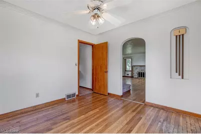 3203 Oakdale Avenue, Lorain, OH 44055 - Photo 12