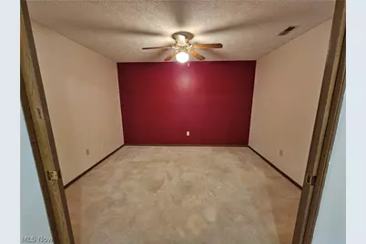 8605 Scenicview Drive #203, Grandview Heights, OH 44147 - Photo 12