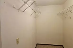 8605 Scenicview Dr, Grandview Heights, OH 44147 - Photo 18