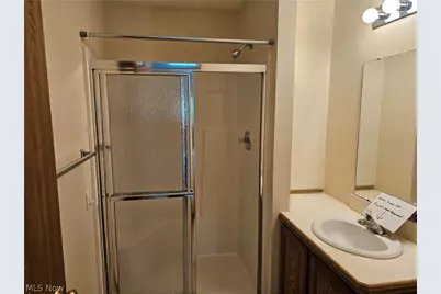 8605 Scenicview Drive #203, Grandview Heights, OH 44147 - Photo 18