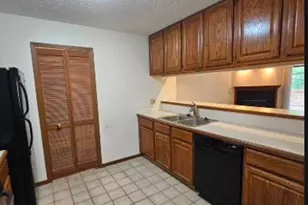8605 Scenicview Dr, Grandview Heights, OH 44147 - Photo 8
