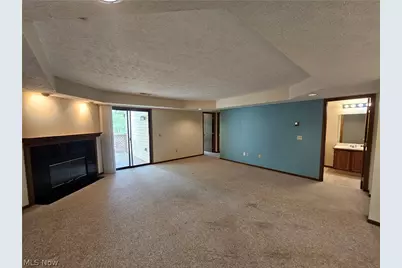 8605 Scenicview Drive #203, Grandview Heights, OH 44147 - Photo 6