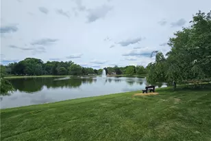 8605 Scenicview Dr, Grandview Heights, OH 44147 - Photo 2