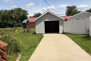 1414 Denman Ave, Coshocton, OH 43812 - Photo 4