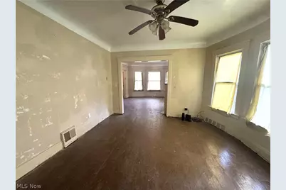 10006 Somerset Avenue, Loveland, OH 44108 - Photo 8