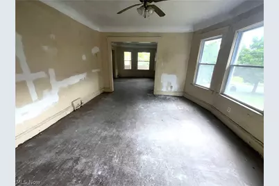 10006 Somerset Avenue, Loveland, OH 44108 - Photo 18