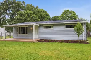 9164 Weaver Rd, Ravenna, OH 44266 - Photo 2