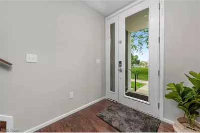 1298 W 58th Street, Loveland, OH 44102 - Photo 4