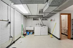 19909 Malvern Rd, Huber Heights, OH 44122 - Photo 40