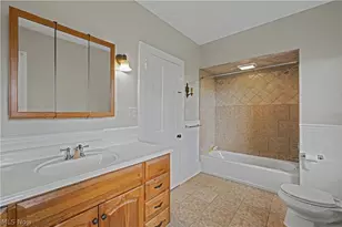 1740 W Comet Rd, New Franklin, OH 44216 - Photo 18