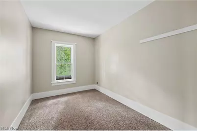 1740 W Comet Road, New Franklin, OH 44216 - Photo 20