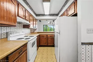 1740 W Comet Rd, New Franklin, OH 44216 - Photo 6