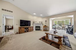 610 Hidden Harbor Dr, Fairport Harbor, OH 44077 - Photo 6