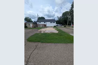 860 Grove Road, Zanesville, OH 43701 - Photo 6