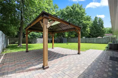 4905 Pinewood Drive, Sheffield Lake, OH 44054 - Photo 28