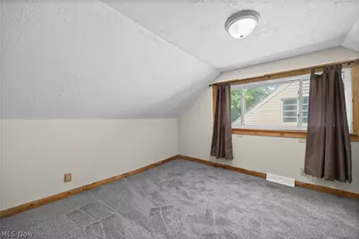 4905 Pinewood Drive, Sheffield Lake, OH 44054 - Photo 22