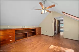 4905 Pinewood Dr, Sheffield Lake, OH 44054 - Photo 26