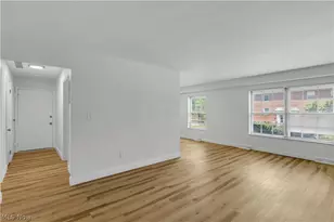 3279 Warrensville Center Rd, Huber Heights, OH 44122 - Photo 4